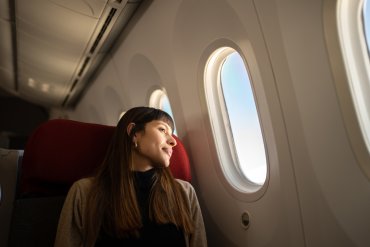 El skincare en un vuelo, ¿sirve? Foto: iStock.